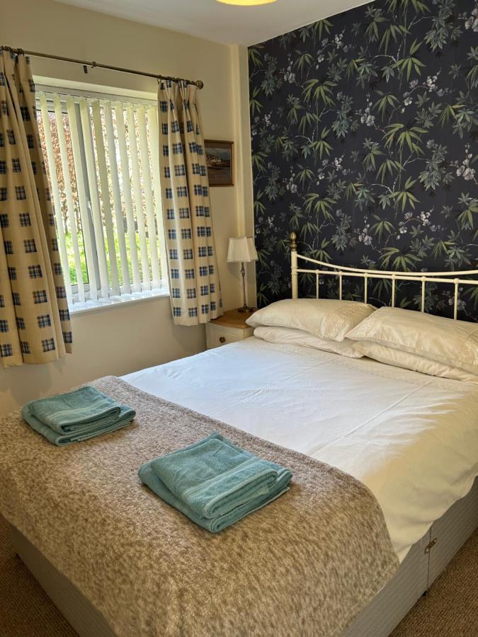Fernhill Retreat Apartment Charmouth Bagian luar foto